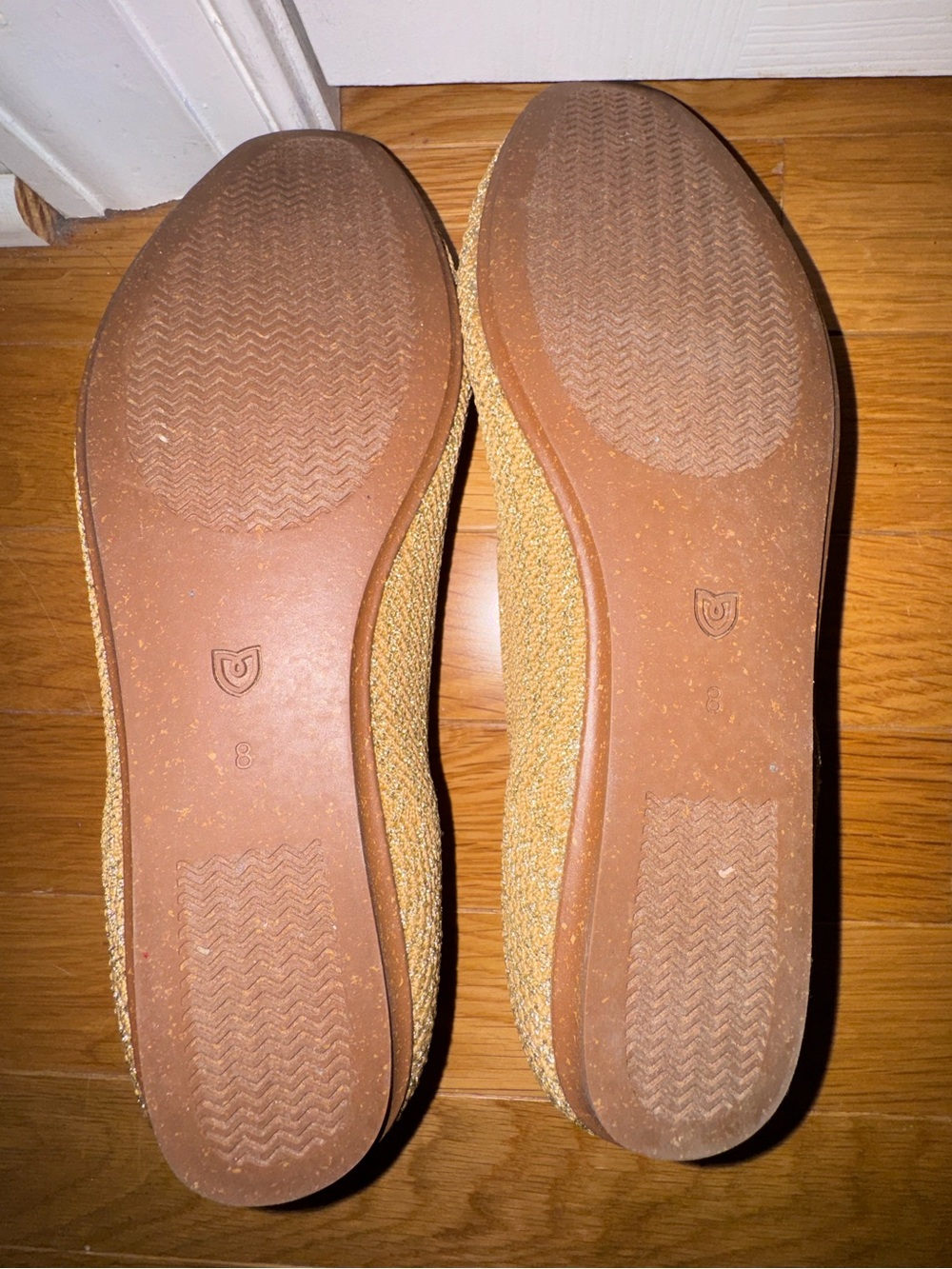 Rothy's The Square Wrap in Gold Stripe  Size 8 Like New. - Picture 5 of 6